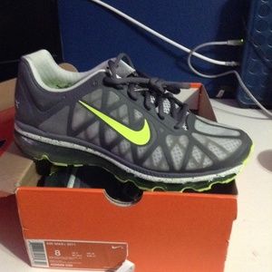 Nike Air Max 2011